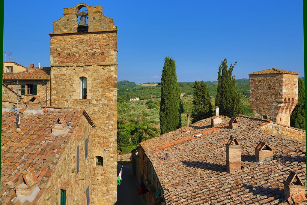 Apartment In B&B Del Giglio San Donato in Poggio Exterior photo